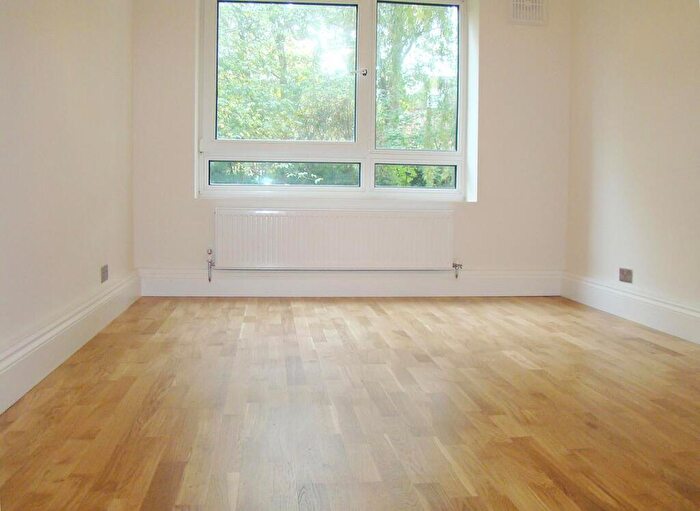 2 Bedroom Apartment To Rent In Boundary Road, St Johns Wood, NW8
