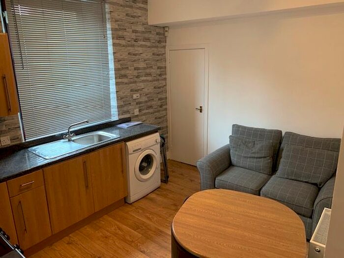 1 Bedroom Flat To Rent In George Street, City Centre, Aberdeen, AB25