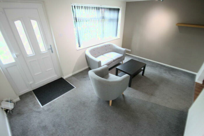 3 Bedroom Terraced House To Rent In Woodsley Green, Hyde Park, Leeds, LS6