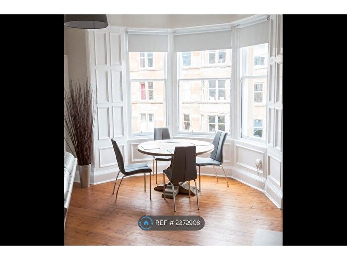 3 Bedroom Flat To Rent In Spottiswoode Road, Edinburgh, EH9