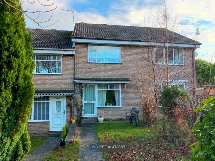 2 Bedroom Terraced House To Rent In Highwood Place, Eckington, Sheffield S21