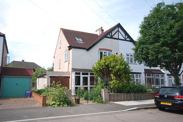 4 Bedroom End Of Terrace House To Rent In Byron Avenue, Raynes Park, New Malden, KT3