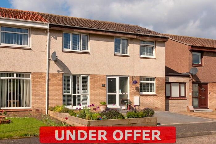 4 Bedroom Semi-Detached House For Sale In Forth Wynd, Port Seton, EH32