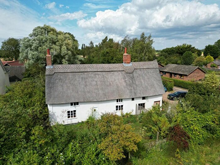 3 Bedroom Cottage For Sale In Rumburgh, Halesworth, IP19