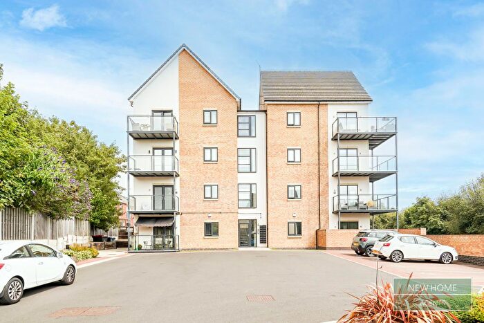 2 Bedroom Flat For Sale In Scholeys Wharf, Mexborough, S64