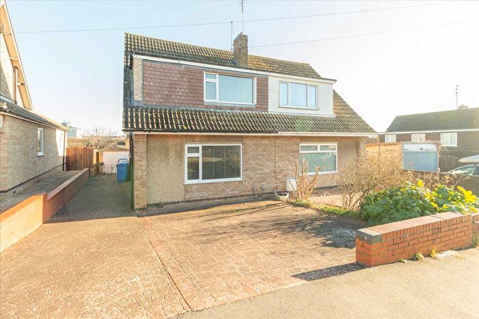 3 Bedroom Semi-Detached House To Rent In Derwent Crescent, Kettering, NN16