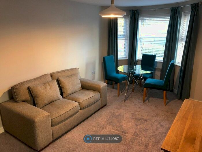 1 Bedroom Flat To Rent In Manor Road, Levenshulme, Manchester, M19