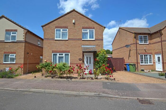 4 Bedroom Detached House To Rent In The Willows, Kemsley, Sittingbourne, ME10