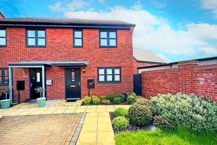 2 Bedroom Semi-Detached House To Rent In Aston Close, Shirley, B90