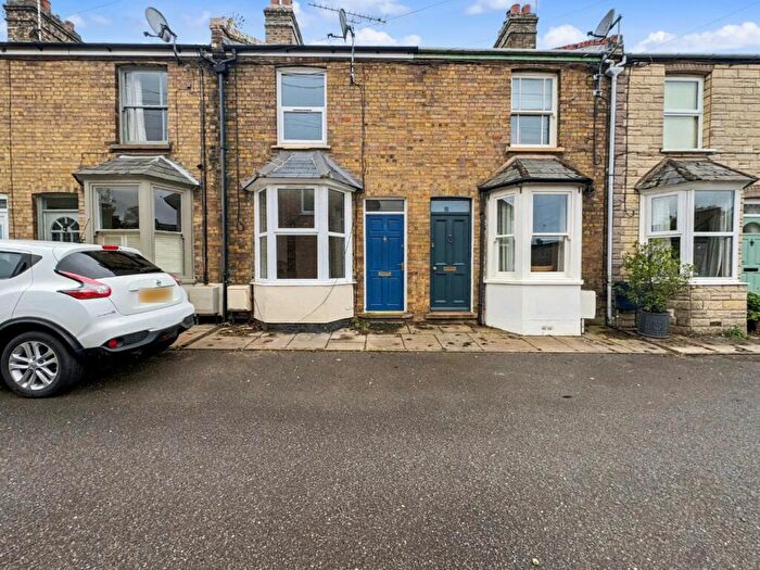 2 Bedroom Terraced House To Rent In Roscrea Terrace, Huntingdon, PE29