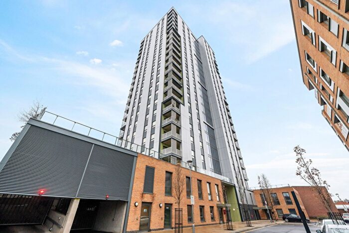 2 Bedroom Flat To Rent In Cannon Road, London, N17