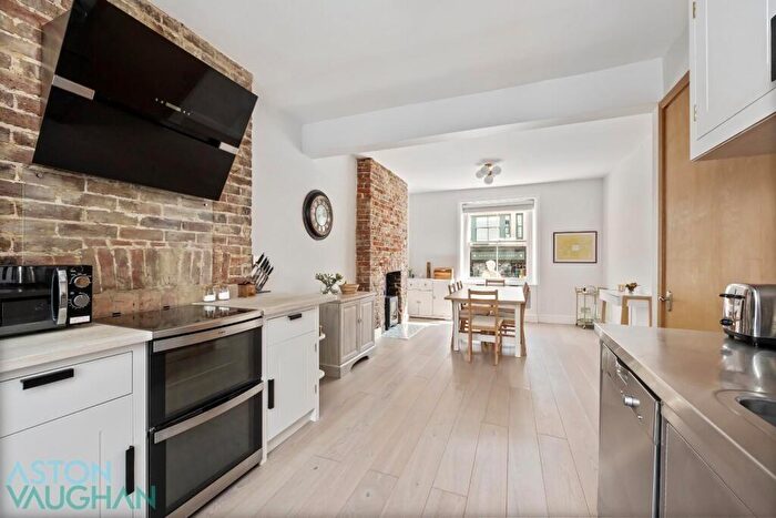 2 Bedroom Maisonette For Sale In St Georges Road, Brighton, BN2