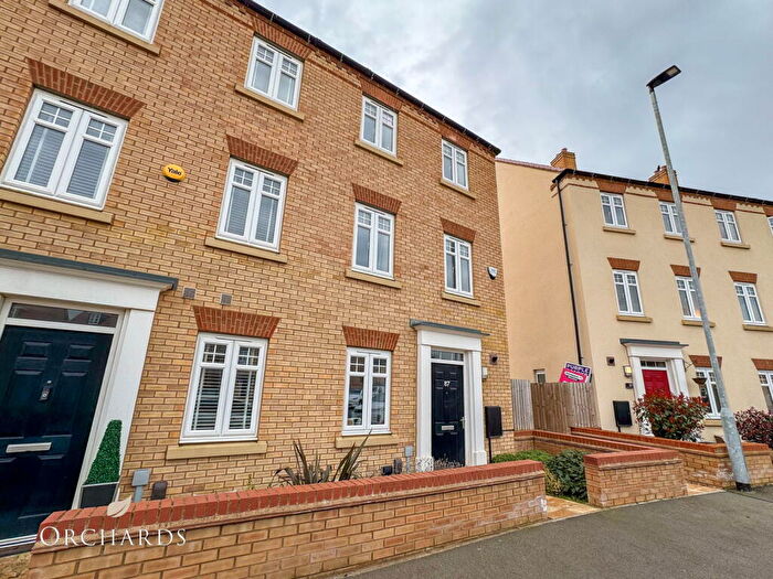 3 Bedroom Town House To Rent In Harlequin Crescent, Wixams, Bedford, MK42