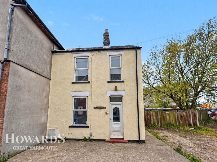 3 Bedroom Terraced House For Sale In School Road, Great Yarmouth, NR30