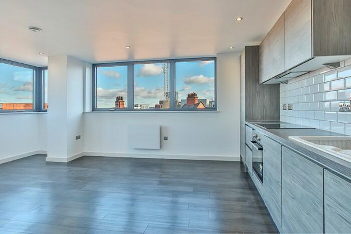 2 Bedroom Flat To Rent In West Bar, Sheffield, S3