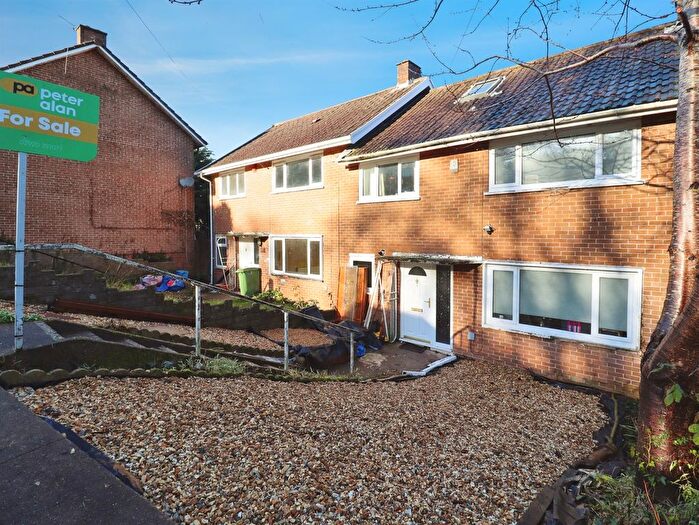 3 Bedroom Terraced House For Sale In Yew Tree Close, Cardiff, CF5