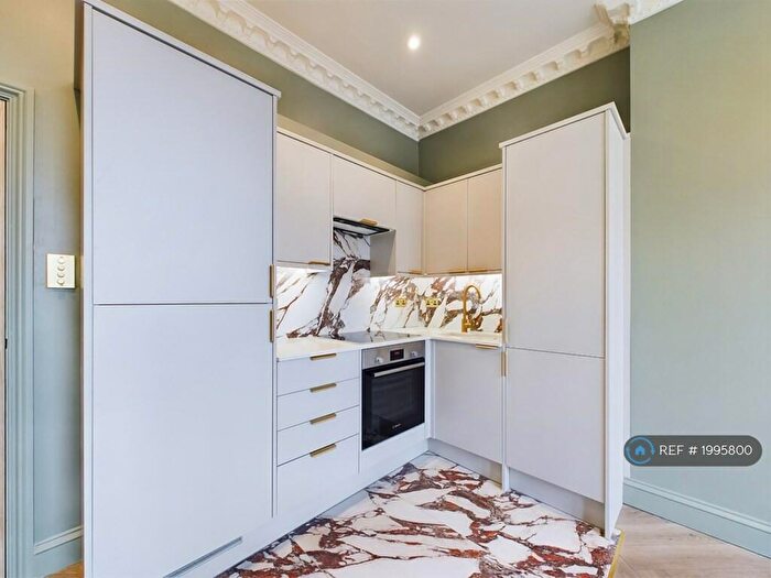 1 Bedroom Flat To Rent In Wood Bury, Broadstairs, CT10