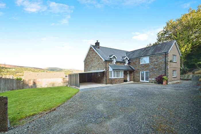 5 Bedroom Detached House For Sale In Wern Road, Garnant, Ammanford, SA18