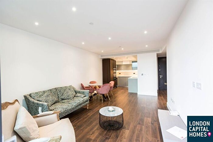 2 Bedroom Flat To Rent In Neroli House, Piazza Walk, London, E1