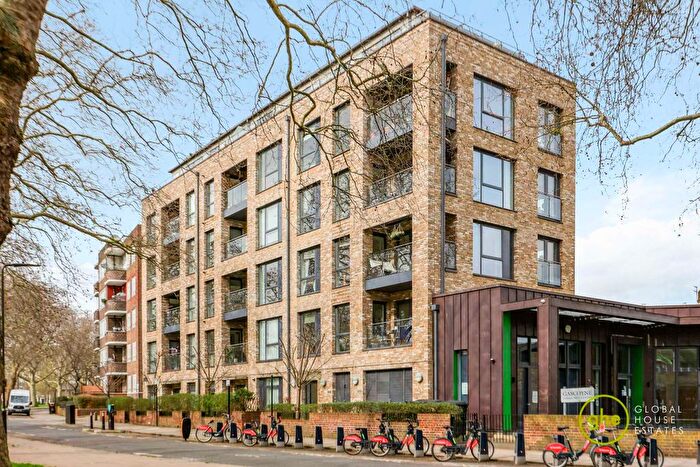 1 Bedroom Flat For Sale In Crisp Court, Gascoyne Road, London, E9