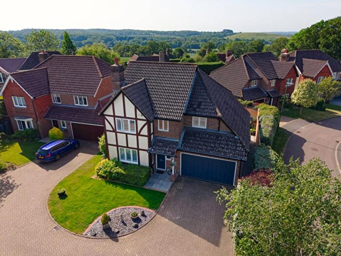 4 Bedroom Detached House For Sale In The Marches, Kingsfold, RH12