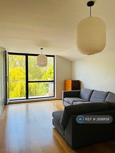 2 Bedroom Flat To Rent In Printers Mews, London, E3