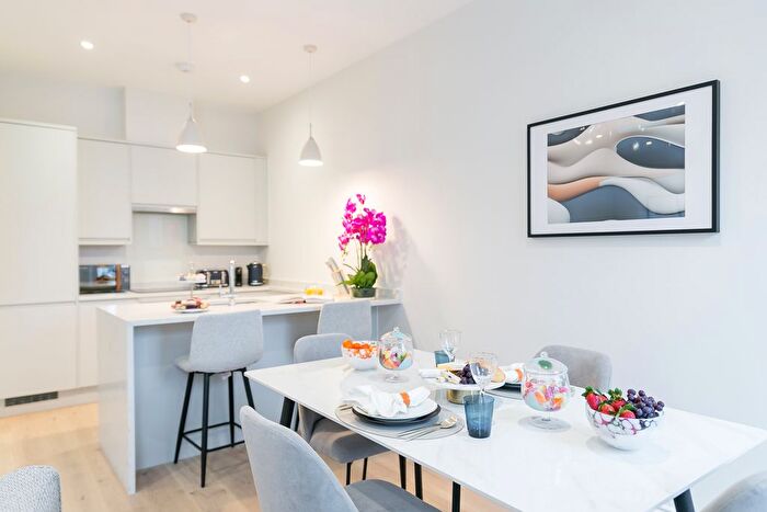 1 Bedroom Flat To Rent In Drury Lane, London, WC2B