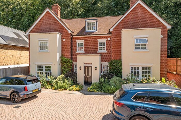 3 Bedroom Terraced House For Sale In Chilbolton Avenue, Winchester, SO22