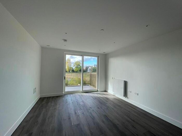 1 Bedroom Flat To Rent In Batchford House, Moorehead Way, London, SE3