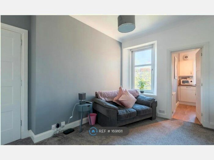 2 Bedroom Flat To Rent In Forth Avenue, Kirkcaldy, KY2