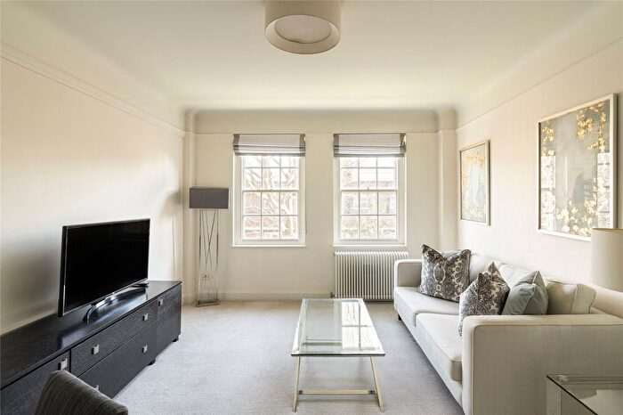 2 Bedroom Flat To Rent In Fulham Road, Chelsea, SW3
