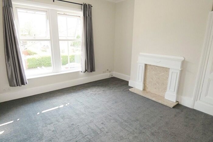 2 Bedroom Flat To Rent In First Floor Flat Garstang Road, PR2