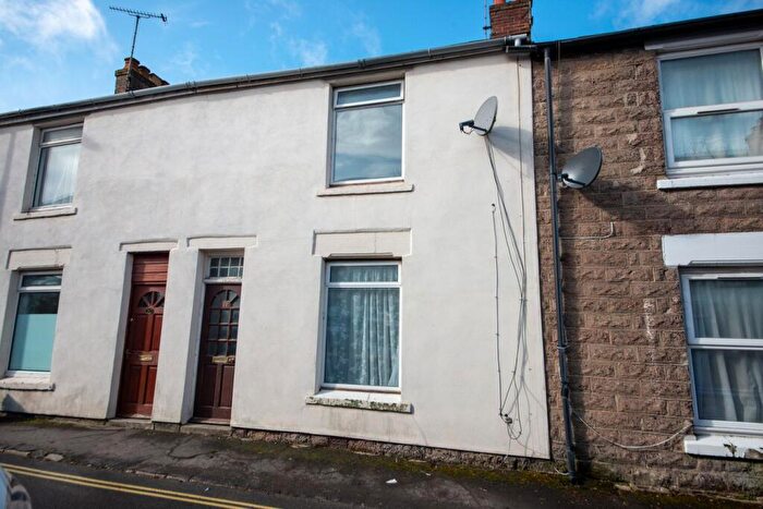 2 Bedroom Terraced House For Sale In St Nicholas Road, Newbury, RG14