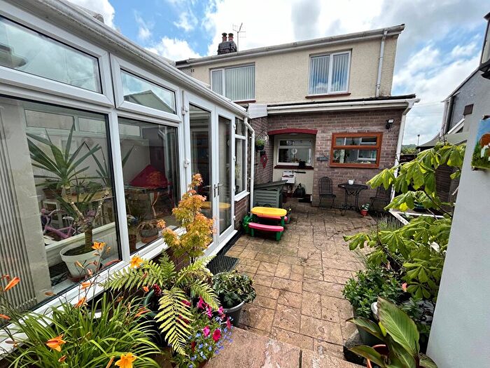 3 Bedroom Semi Detached House For Sale In Heather Close, Sarn, Bridgend, Bridgend County., CF32