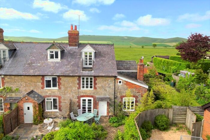 4 Bedroom End Of Terrace House For Sale In The Terrace, Chimney Lane, Honeystreet, Pewsey, Wiltshire, SN9