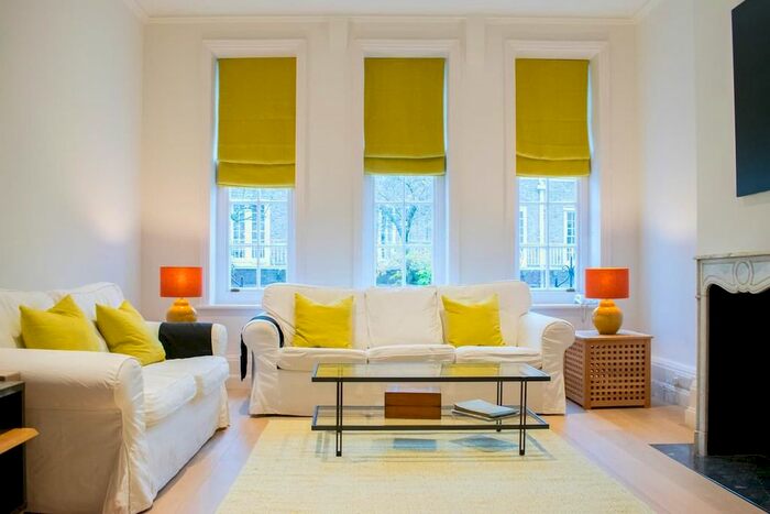 2 Bedroom Flat To Rent In Ml - Holland Park Road, London, W14