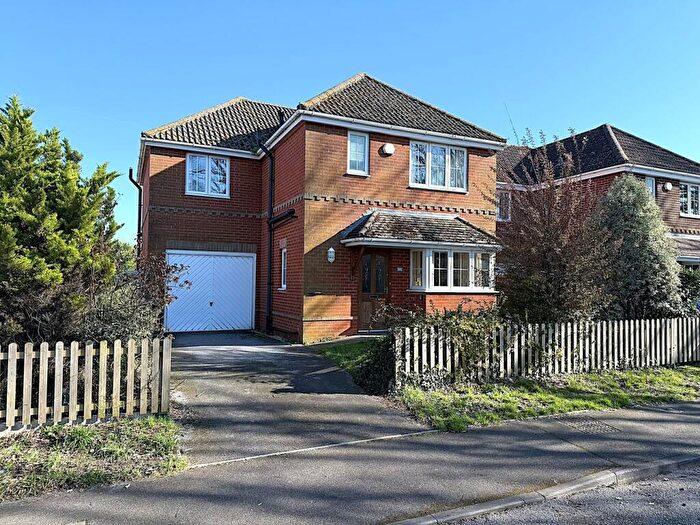 4 Bedroom Detached House For Sale In Staple Close Lane, Oakdale, Poole, BH15