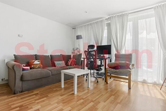 1 Bedroom Flat For Sale In Vizion, - London, Epc Rating B, N7
