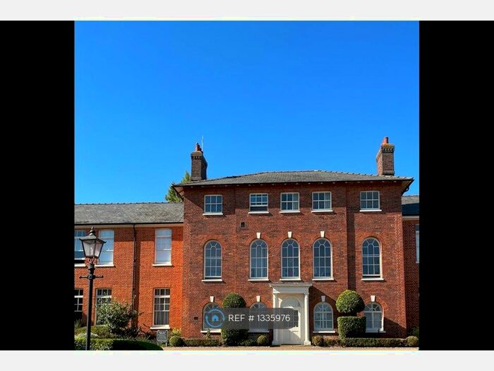 1 Bedroom Flat To Rent In Old St. Michaels Drive, Braintree, CM7