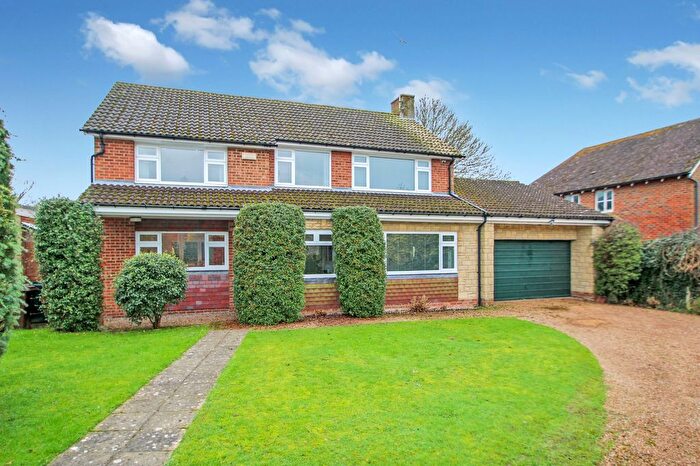 4 Bedroom Detached House For Sale In Collison Place, Tenterden, TN30