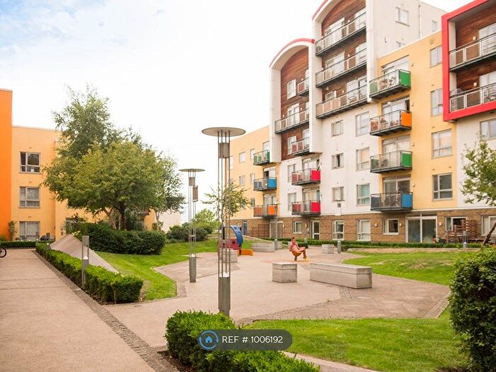1 Bedroom Flat To Rent In Holly Court, London, SE10