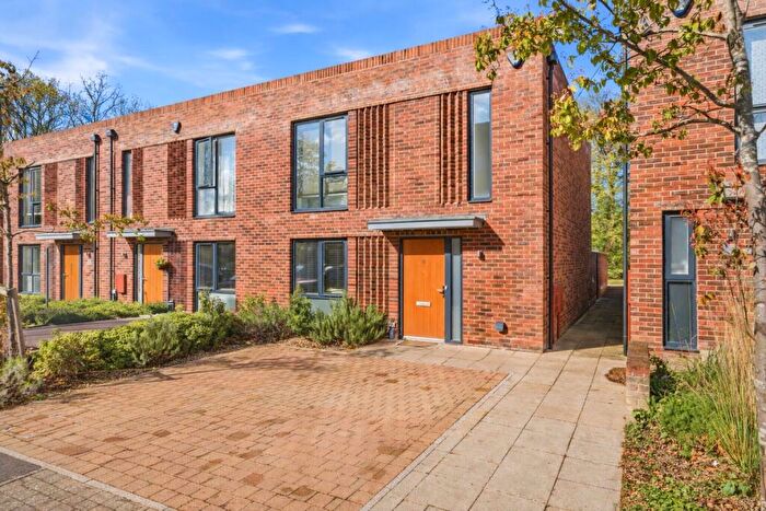 3 Bedroom Semi Detached House For Sale In Barnes Wallis Way, Bricket Wood, St. Albans, Hertfordshire, AL2