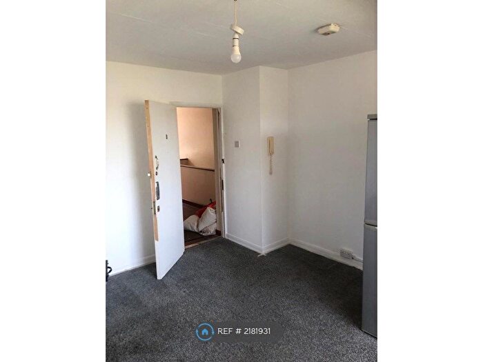 1 Bedroom Flat To Rent In Hatherley Road, Sidcup, DA14