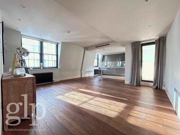 2 Bedroom Flat To Rent In Wardour Street, London, W1F