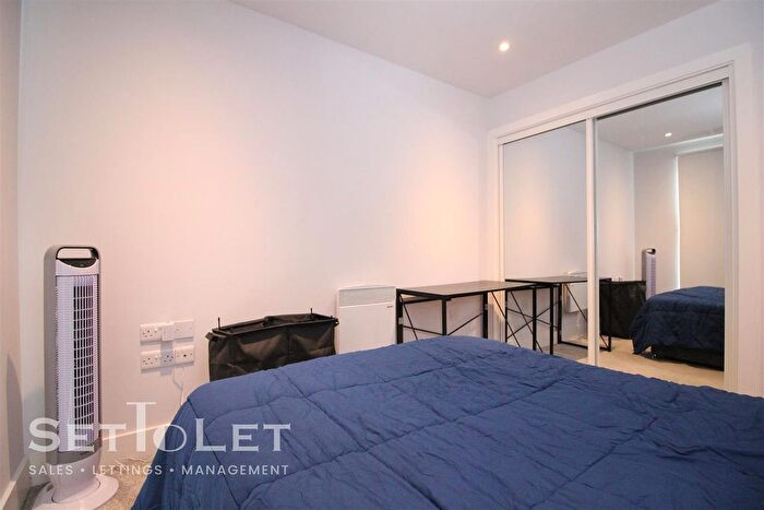 2 Bedroom Flat To Rent In Aria Apartments, Chatham Street, Leicester, LE1