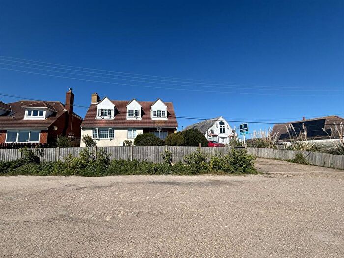 4 Bedroom Detached House For Sale In Sea Approach, Warden, Sheerness, ME12