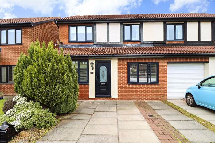 3 Bedroom Semi-Detached House For Sale In Monks Wood, North Shields, Tyne And Wear, NE30
