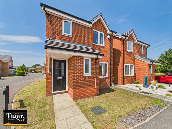 3 Bedroom Detached House For Sale In Harris Close, Blackpool, FY4