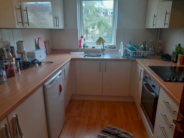 6 Bedroom House To Rent In Herbert Road, Oldfield Park, BA2