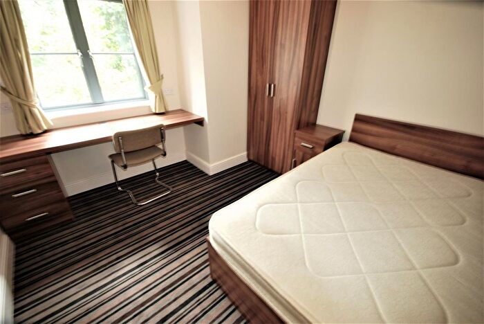 6 Bedroom Flat To Rent In Station House, Old Warwick Road, Leamington Spa, CV31